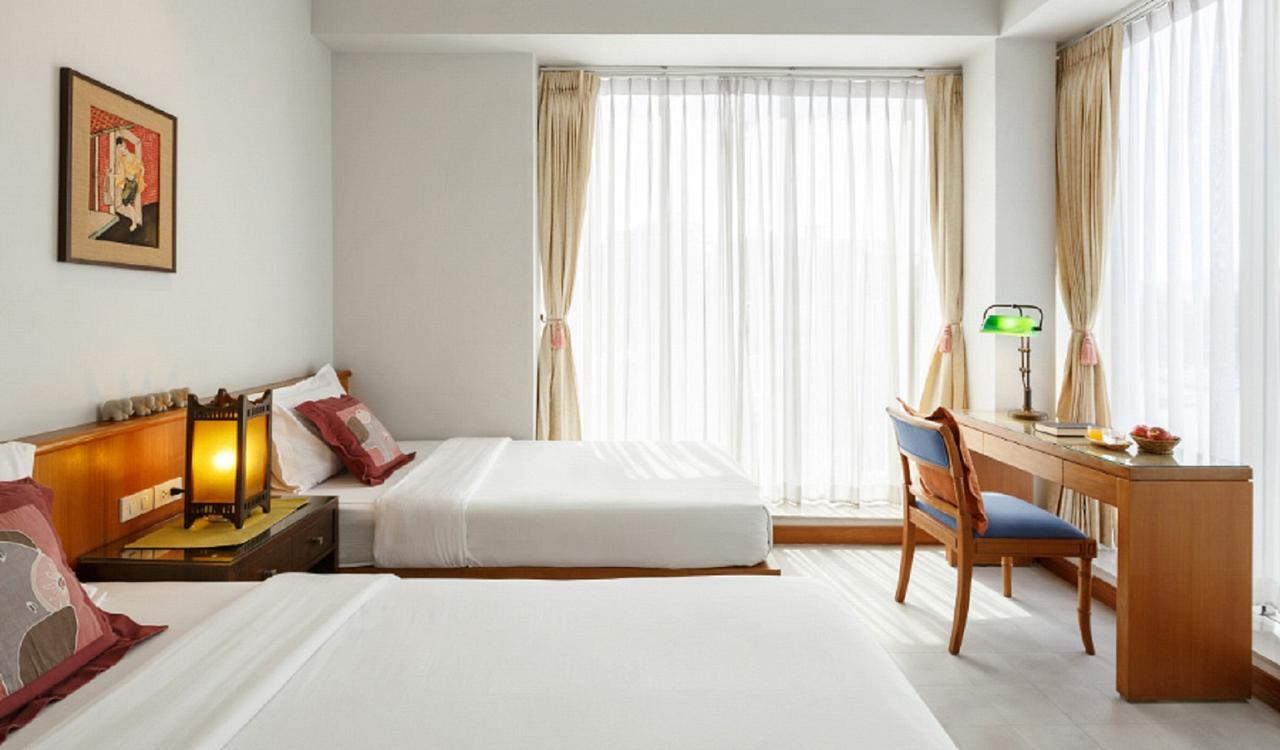 Baan Dinso Hostel@Ratchadamnoen Bangkok Bagian luar foto