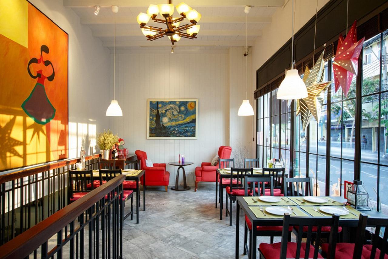 Baan Dinso Hostel@Ratchadamnoen Bangkok Bagian luar foto