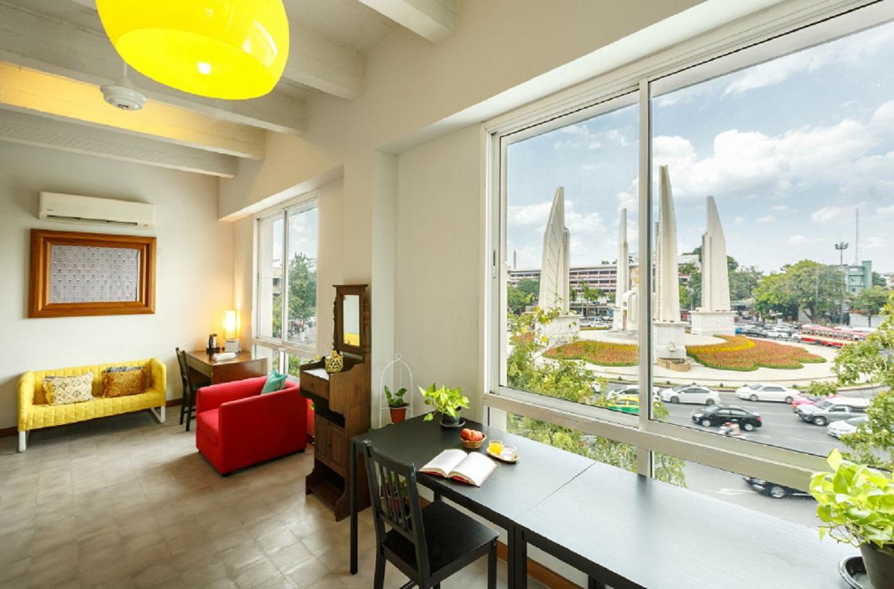 Baan Dinso Hostel@Ratchadamnoen Bangkok Bagian luar foto